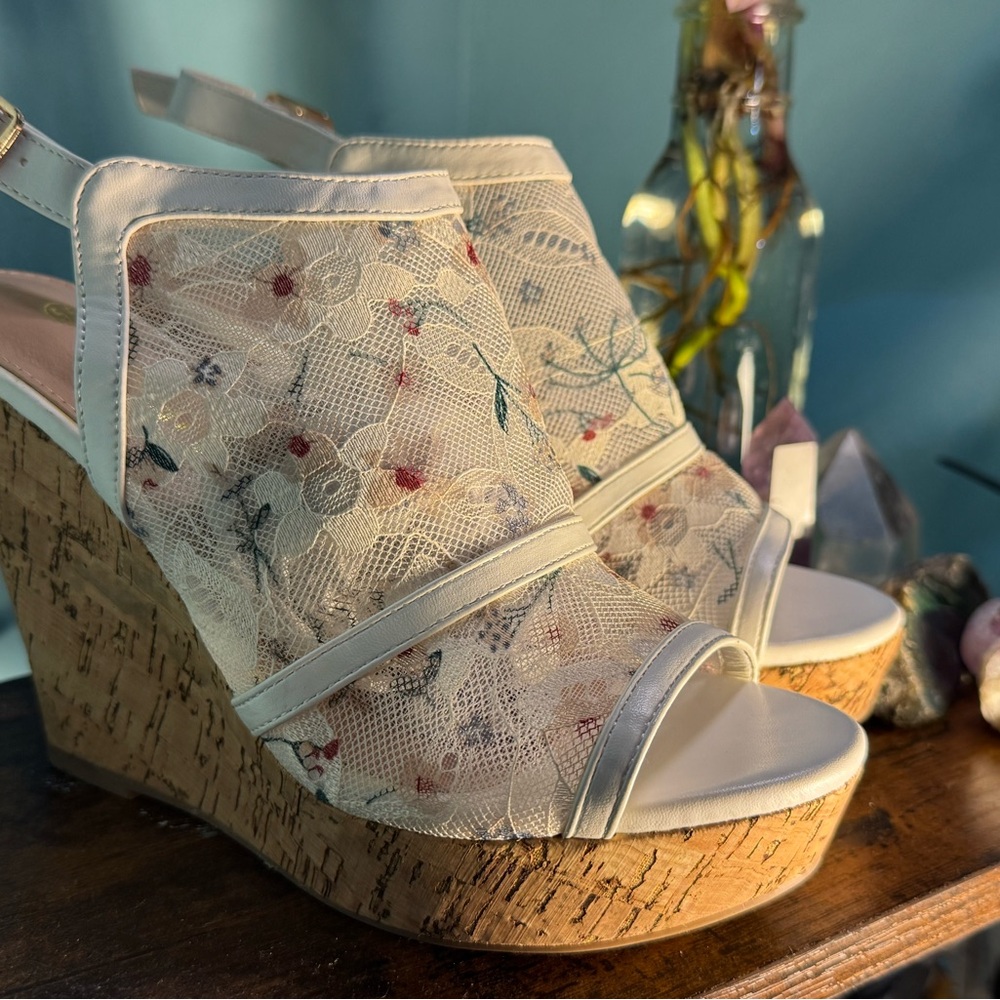 Elegant Floral Lace Wedge Sandals